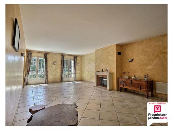 Maison Bou 8 pièces 225 m²