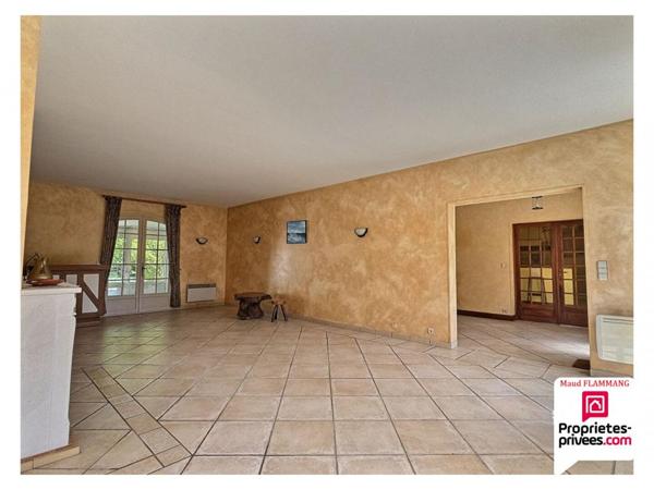 Maison Bou 8 pièces 225 m²