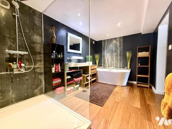 Magnifique maison rénovée avec du caractère !