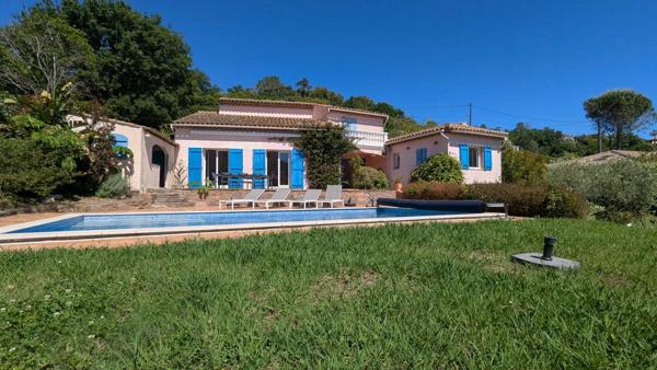 Vente                                                      Villa
                        
                     6 pièces                      171 m2                     à Les Adrets-de-l'Estérel