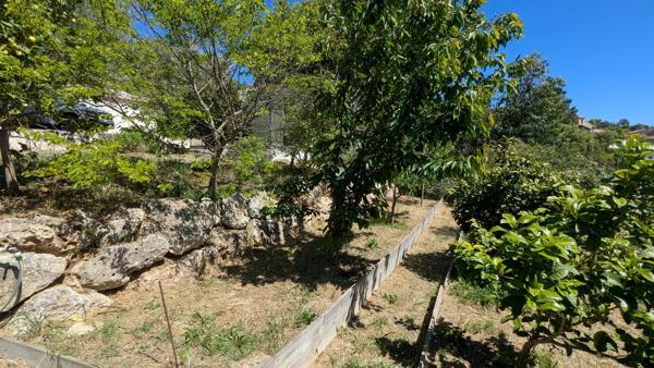 Vente                                                      Villa
                        
                     6 pièces                      171 m2                     à Les Adrets-de-l'Estérel