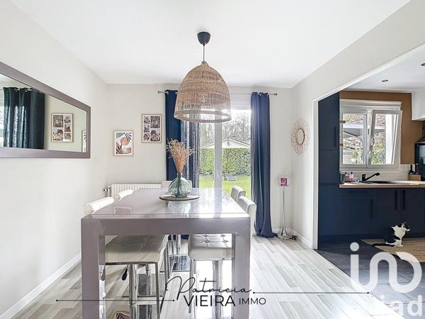 Maison 6 pièces de 128 m² à Lésigny (77150)