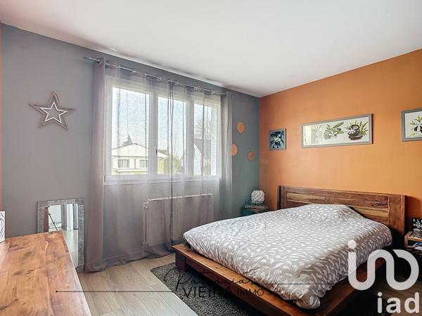 Maison 6 pièces de 128 m² à Lésigny (77150)