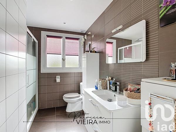 Maison 6 pièces de 128 m² à Lésigny (77150)