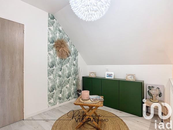 Maison 6 pièces de 128 m² à Lésigny (77150)