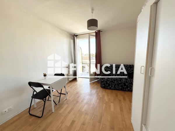 Location Studio meublé 17 m² - RUE ERNEST SARROU Agen 47000