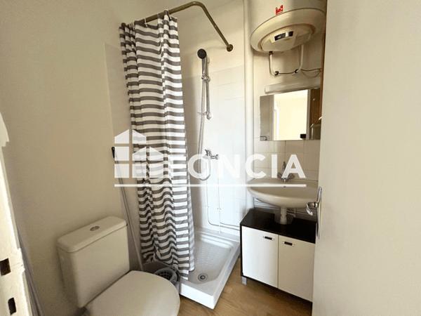 Location Studio meublé 17 m² - RUE ERNEST SARROU Agen 47000