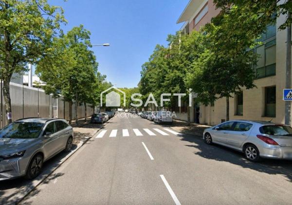Exclusivité : Barbey - Gare Saint Jean : 4 places de parking en sous-sol sécurisé de 12 m² chacune