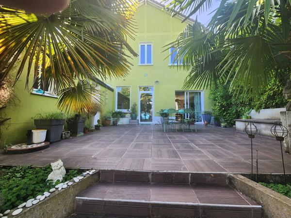 Maison de 190m² au centre de Tiercé