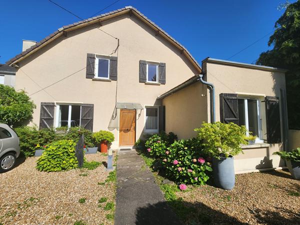 Maison de 190m² au centre de Tiercé