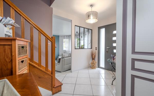 Maison à vendre    8 pièces • 181 m2 Crécy-la-Chapelle