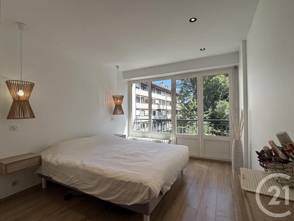 Appartement T3 à vendre  3 pièces - 74,38 m2 CRAN GEVRIER - 74