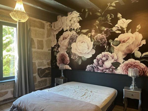 Maison ancienne - Lacapelle marival SECTEUR LACAPELLE-MARIVAL – Ensemble de charme avec gîte, chambres d’hôtes et grange – 282 m²