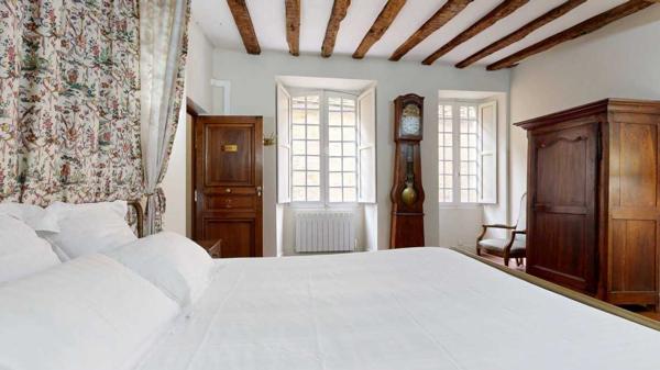 Appartement - Sarlat-la-caneda Sarlat Historique – Studio d'exception au 1er étage noble (XIIIe siècle). Visite virtuelle sur demande