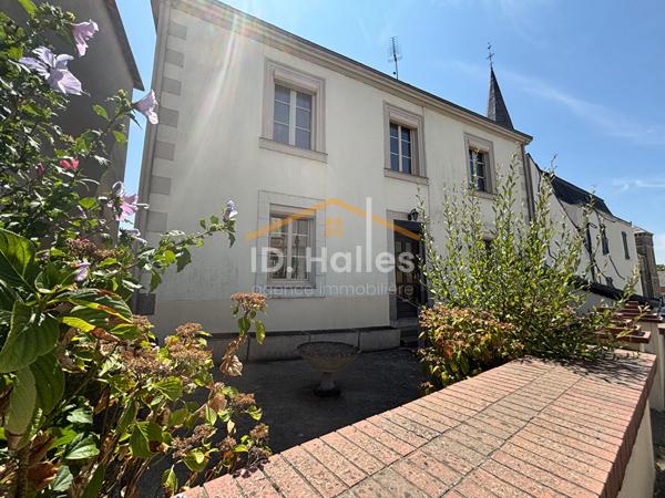 Maison de bourg de 118m² , Craon Maison de bourg de 118m² , Craon