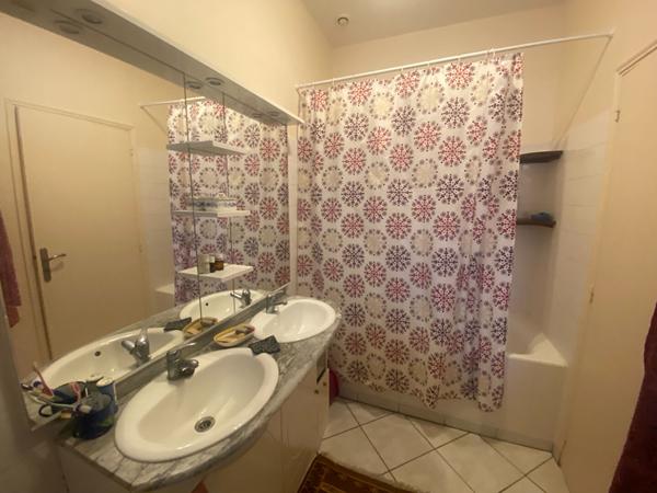 Ensemble immobilier composé de 3 logements