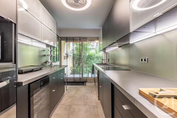 Appartement F2 à vendre  2 pièces - 61 m2 NICE - 06