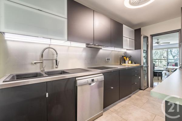 Appartement F2 à vendre  2 pièces - 61 m2 NICE - 06