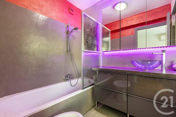 Appartement F2 à vendre  2 pièces - 61 m2 NICE - 06