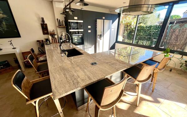 Maison à vendre    3 pièces •  Cannes