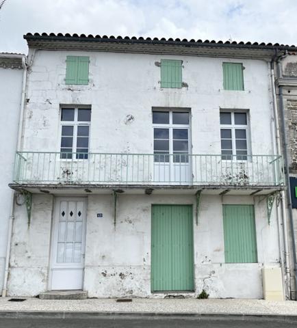 Maison à vendre 150 000 € Saujon 4 p 133 m² DPE D