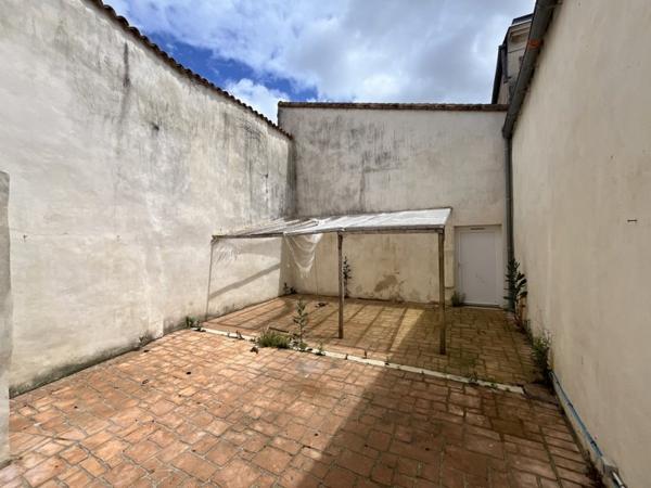Maison à vendre 150 000 € Saujon 4 p 133 m² DPE D