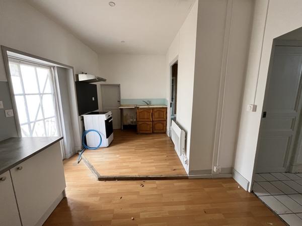 Maison à vendre 150 000 € Saujon 4 p 133 m² DPE D