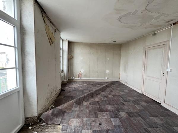 Maison à vendre 150 000 € Saujon 4 p 133 m² DPE D