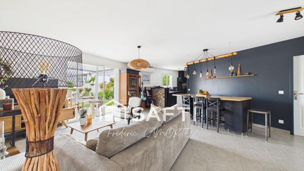 Maison 2015, 3 ch + bureau, garage, pergola