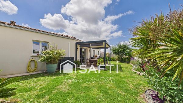 Maison 2015, 3 ch + bureau, garage, pergola