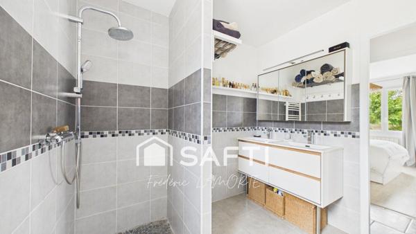 Maison 2015, 3 ch + bureau, garage, pergola
