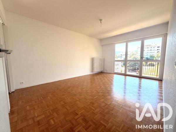 Appartement à vendre 4 pièces 77 m² Saint-Julien-en-Genevois