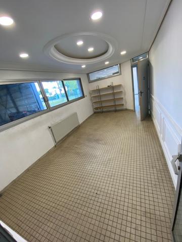 A LOUER Local d'activité 400 m² - NORD de NANTES