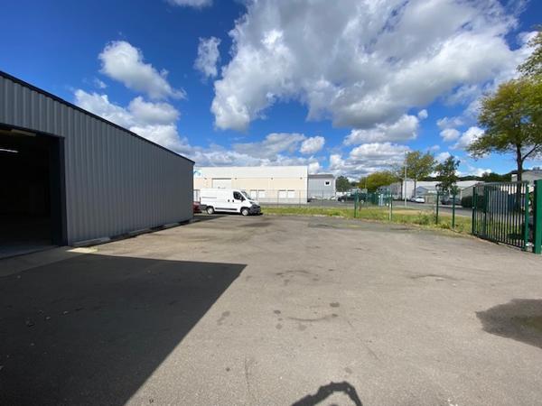 A LOUER Local d'activité 400 m² - NORD de NANTES