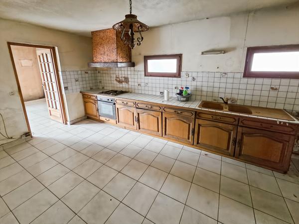 Maison Verrières Le Buisson 111 m²
