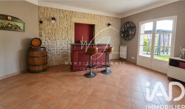 Maison à vendre 10 pièces 304 m² Cuers