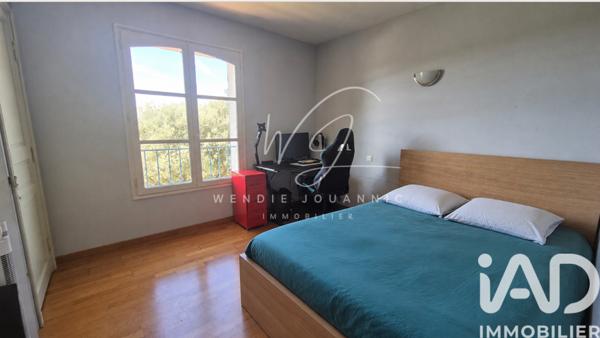 Maison à vendre 10 pièces 304 m² Cuers