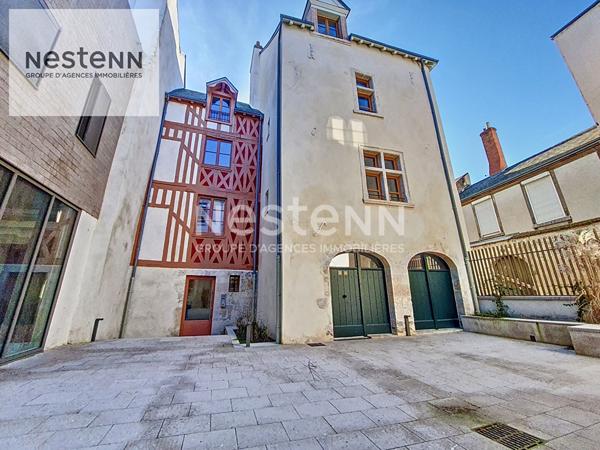 ORLEANS CENTRE VILLE - SECTEUR CARMES - INVESTISSEMENT RARE AVEC DPE D - APPARTEMENT 34M2 - Local Vélos - Proche FACULTE