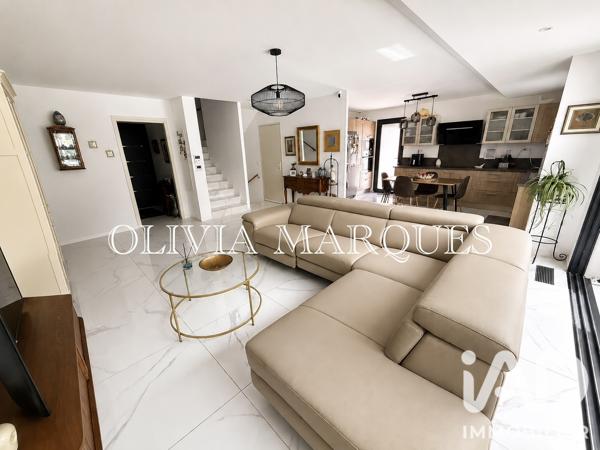 Maison à vendre 4 pièces 143 m² Carnoux-en-Provence