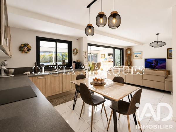 Maison à vendre 4 pièces 143 m² Carnoux-en-Provence