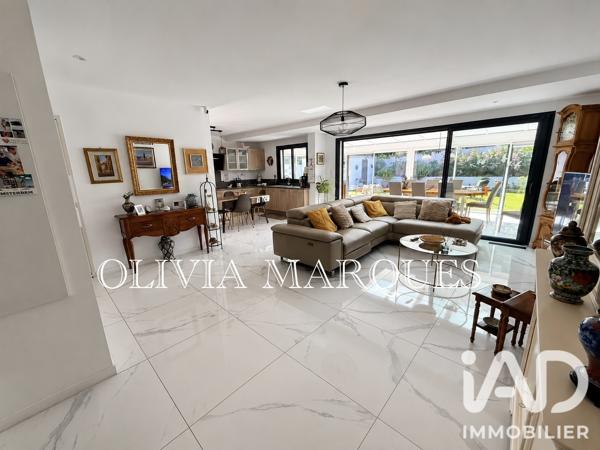 Maison à vendre 4 pièces 143 m² Carnoux-en-Provence