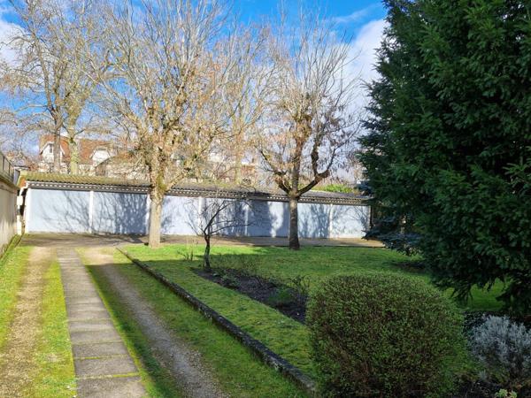 Appartement à vendre    3 pièces • 55,46 m2 Saint-Maur-des-Fossés