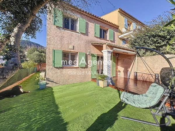 Maison à CAVALAIRE-SUR-MER, 83240 - 5 pièces 90m²