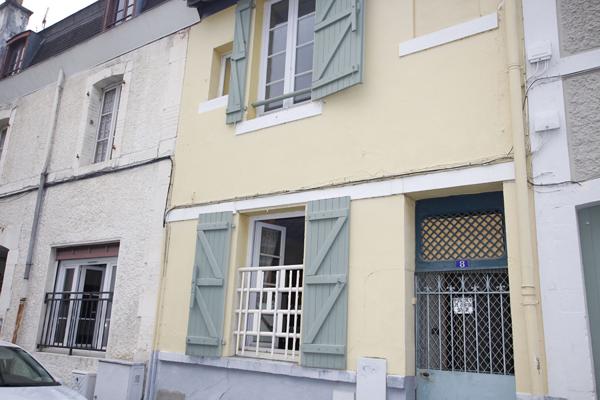 Pau Maison de ville et T1.