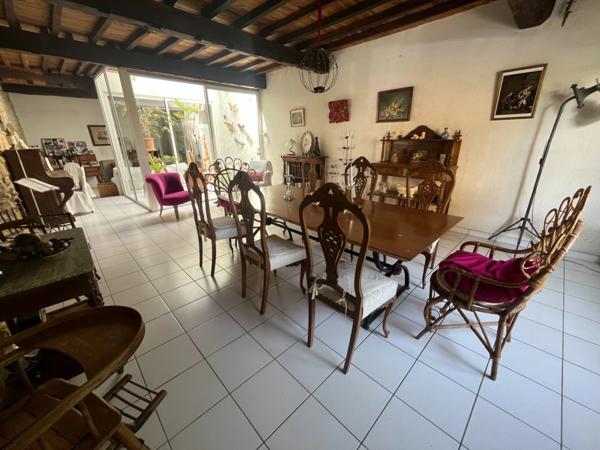 PLAISANCE DU GERS 10 min: ELEGANTE MAISON DE CARACTERE, restaurée par architecte, 320m2, 4700m2 en partie clos