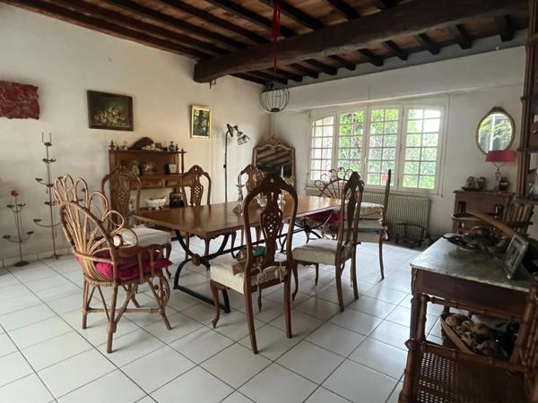 PLAISANCE DU GERS 10 min: ELEGANTE MAISON DE CARACTERE, restaurée par architecte, 320m2, 4700m2 en partie clos