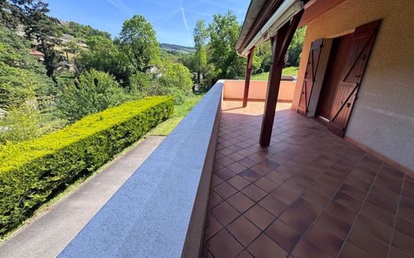 Maison à vendre    4 pièces •  Rive-de-Gier