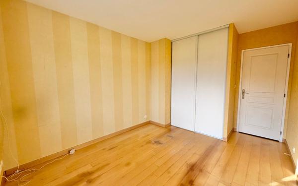 Maison à vendre    6 pièces •  Saint-Médard-en-Jalles