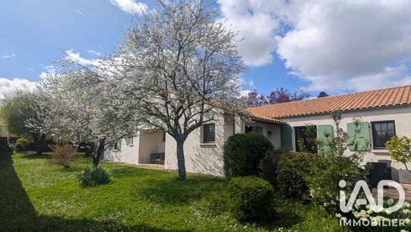 Maison à vendre 6 pièces 137 m² Sainte-Soulle