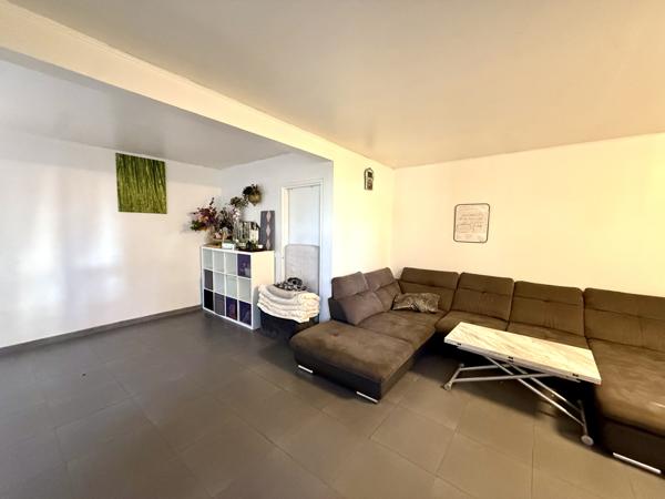 Aulnay-sous-Bois (93600) Appartement 5 Pièces avec balcons + BOX proche RER B, futur métro 16